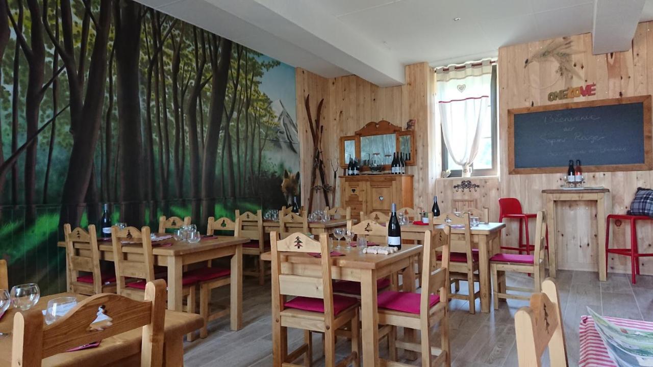 Le Sapin Rouge - Restaurant - Bar - Chambres D'Hotes Artigues  Dış mekan fotoğraf