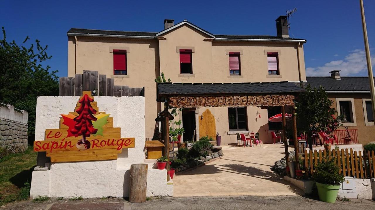 Le Sapin Rouge - Restaurant - Bar - Chambres D'Hotes Artigues  Dış mekan fotoğraf