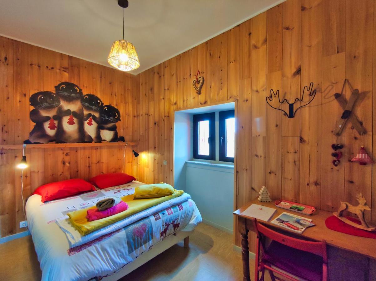 Le Sapin Rouge - Restaurant - Bar - Chambres D'Hotes Artigues  Dış mekan fotoğraf