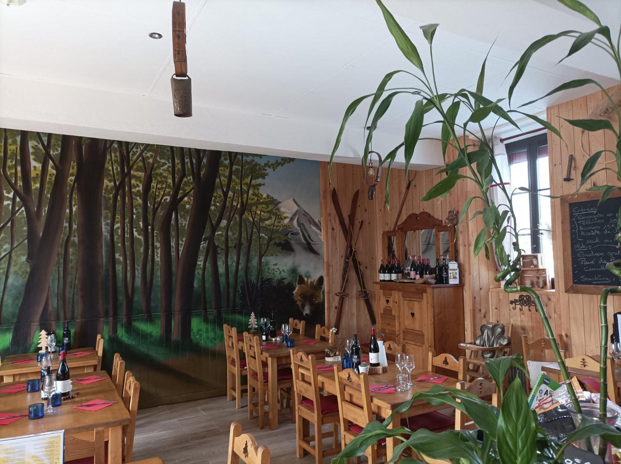 Le Sapin Rouge - Restaurant - Bar - Chambres D'Hotes Artigues  Dış mekan fotoğraf