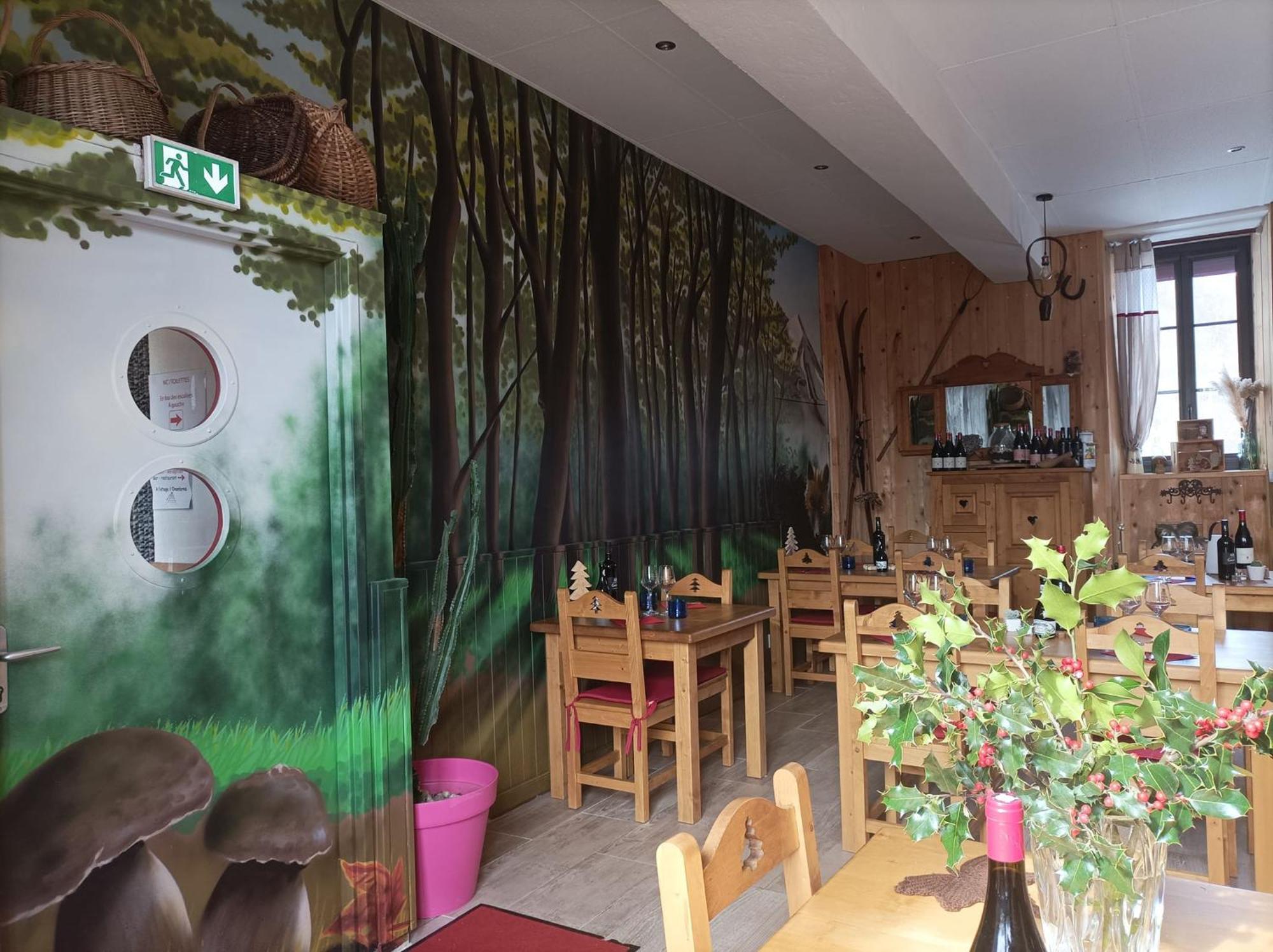 Le Sapin Rouge - Restaurant - Bar - Chambres D'Hotes Artigues  Dış mekan fotoğraf